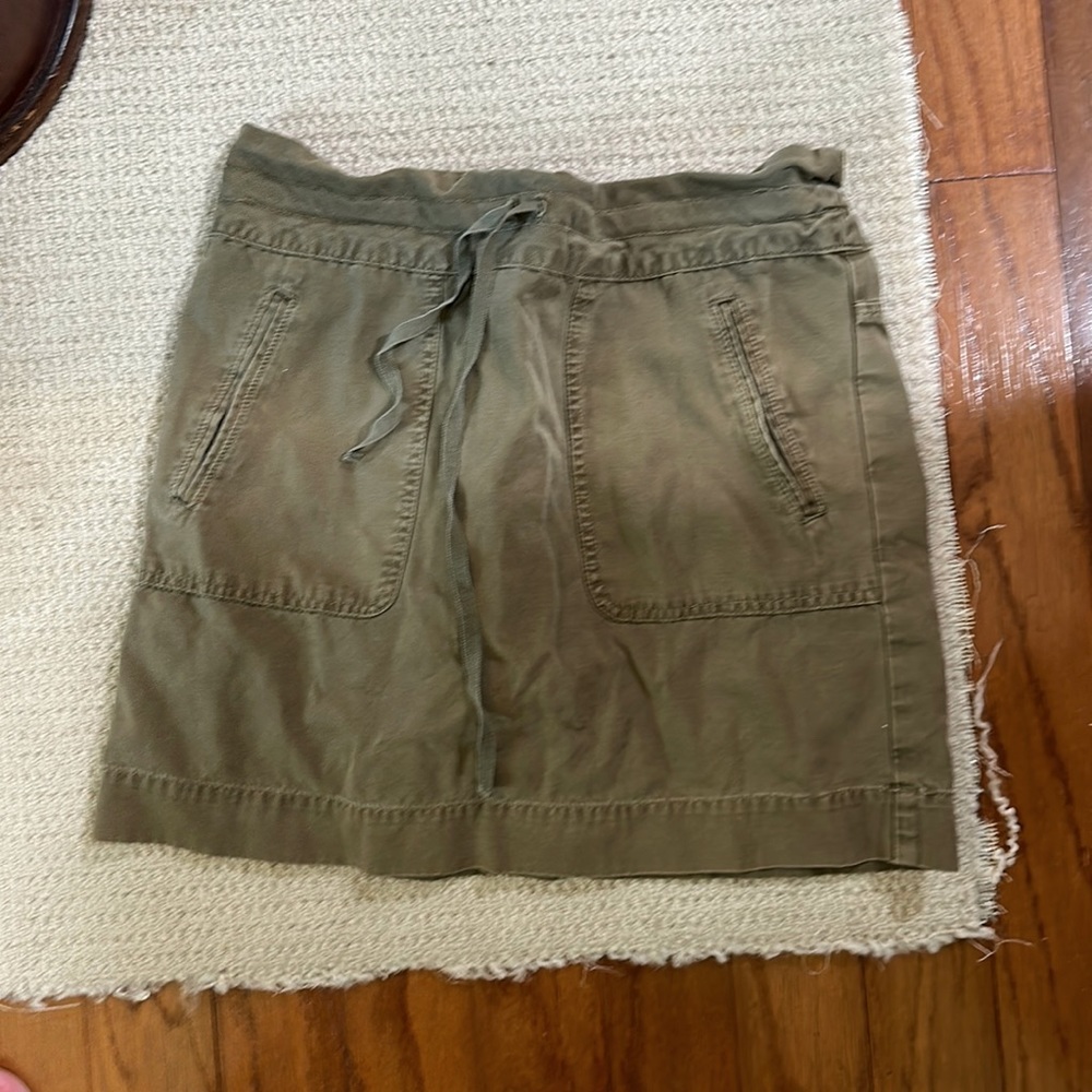 J Crew army green skirt hits at low/mid thigh w drawstring waist